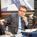 27.11.2015 Radio Kielce. Debata o odnawialnych źródłach energii. Grzegorz Orawiec / Stanisław Blinstrub / Radio Kielce