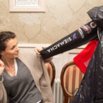 23.11.2015 Ćmielów. Gwiazdka z Nieba. Spotkanie w kawiarni. Karolina Sołowow / Stanisław Blinstrub / Radio Kielce