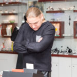 23.11.2015 Ćmielów. Gwiazdka z Nieba. Spotkanie w kawiarni. Łukasz Golec / Stanisław Blinstrub / Radio Kielce