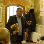 23.11.2015 Ćmielów. Gwiazdka z Nieba. Spotkanie w kawiarni. Adam Spała / Stanisław Blinstrub / Radio Kielce