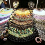 28.11.2015. 57. Ogólnopolska Giełda Minerałów, Skamieniałości i Wyrobów Jubilerskich w Kielcach / Kamil Król / Radio Kielce