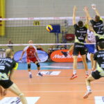 07.11.2015. 2. kolejka PlusLigi siatkarzy: Effector Kielce - Lotos Trefl Gdańsk / Kamil Król / Radio Kielce