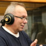 20.11.2015. Próba do Pastorałki w wykonaniu dziennikarzy Radia Kielce. Kompozytor Andrzej Wolski / Kamil Król / Radio Kielce