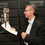 20.11.2015. Próba do Pastorałki w wykonaniu dziennikarzy Radia Kielce. Ryszard Koziej / Kamil Król / Radio Kielce