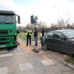 23.11.2015. Karambol na skrzyżowaniu ulic Olszewskiego i Łódzkiej w Kielcach / Kamil Król / Radio Kielce