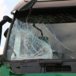 23.11.2015. Karambol na skrzyżowaniu ulic Olszewskiego i Łódzkiej w Kielcach / Kamil Król / Radio Kielce