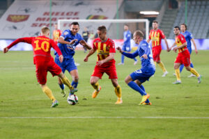 02.11.2015 Korona Kielce - Termalica Bruk-Bet Nieciecza / Stanisław Blinstrub / Radio Kielce