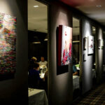 21.11.2015 Busko-Zdrój. Aukcja dzieł sztuki współczesnej "SANUS PER ARTEM" organizowana przez Dom Aukcyjny Polswiss Art. / Wojciech Habdas / Radio Kielce