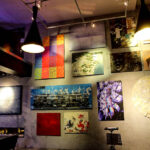 21.11.2015 Busko-Zdrój. Aukcja dzieł sztuki współczesnej "SANUS PER ARTEM" organizowana przez Dom Aukcyjny Polswiss Art. / Wojciech Habdas / Radio Kielce