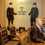 21.11.2015 Busko-Zdrój. Aukcja dzieł sztuki współczesnej "SANUS PER ARTEM" organizowana przez Dom Aukcyjny Polswiss Art. / Wojciech Habdas / Radio Kielce