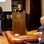 21.11.2015 Busko-Zdrój. Aukcja dzieł sztuki współczesnej "SANUS PER ARTEM" organizowana przez Dom Aukcyjny Polswiss Art. / Wojciech Habdas / Radio Kielce