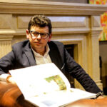 21.11.2015 Busko-Zdrój. Aukcja dzieł sztuki współczesnej "SANUS PER ARTEM" organizowana przez Dom Aukcyjny Polswiss Art. / Wojciech Habdas / Radio Kielce