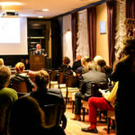 21.11.2015 Busko-Zdrój. Aukcja dzieł sztuki współczesnej "SANUS PER ARTEM" organizowana przez Dom Aukcyjny Polswiss Art. / Wojciech Habdas / Radio Kielce