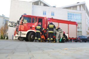 04.11.2015. Ćwiczenia służb ratowniczych w Świętokrzyskim Centrum Pediatrii / Wojciech Habdas / Radio Kielce