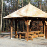 23.11.2015 Kielce. Rowerzyści podążający szlakiem Green Velo odpocząć mogą na jednym z MOR-ów. / Wojciech Habdas / Radio Kielce