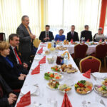 23.11.2015 Kielce. Poseł Bogdan Latosiński spotkał się z członkami Solidarności w MPK / Wojciech Habdas / Radio Kielce