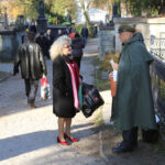 1.11.2015 Kielce. Odwiedzamy zmarłych bliskich na cmentarzach. Trwa kwesta. / Wojciech Habdas / Radio Kielce