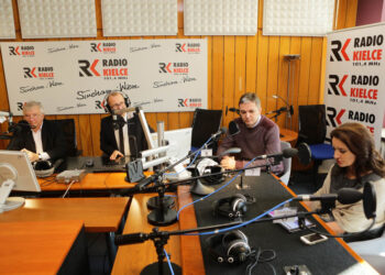 29.11.2015 Kielce. Studio Polityczne. Gośćmi byli. Adam Jarubas, Krzysztof Lipiec, Marzena Okła-Drewnowicz, Andrzej Szejna / Wojciech Habdas / Radio Kielce