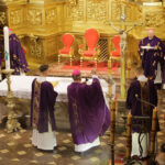 29.11.2015 Kielce. Uroczysta msza święta w pierwszą rocznicę ingresu Ks. Biskupa Ordynariusza Jana Piotrowskiego. / Wojciech Habdas / Radio Kielce