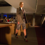 04.11.2015 Kielce. Off Fashion. Pokaz mody Dastina Porazińskiego w Bibliotece UJK / Stanisław Blinstrub / Radio Kielce