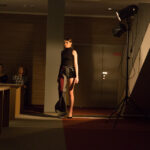 04.11.2015 Kielce. Off Fashion. Pokaz mody Dastina Porazińskiego w Bibliotece UJK / Stanisław Blinstrub / Radio Kielce