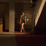 04.11.2015 Kielce. Off Fashion. Pokaz mody Dastina Porazińskiego w Bibliotece UJK / Stanisław Blinstrub / Radio Kielce