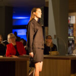 04.11.2015 Kielce. Off Fashion. Pokaz mody Jakuba Bartnika w Bibliotece UJK / Stanisław Blinstrub / Radio Kielce