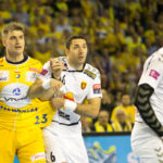 28.11.2015 Kielce. VTK - Vardar. Zdjęcia z pierwszej połowy. Tobias Reihman i Blazenko Lackovic / Stanisław Blinstrub / Radio Kielce