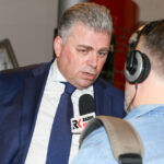 10.11.2015 Kielce. Vive Tauron. Podpisanie umowy z Lexusem. Bertus Serwaas / Stanisław Blinstrub / Radio Kielce