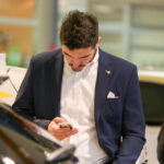 10.11.2015 Kielce. Vive Tauron. Podpisanie umowy z Lexusem. Denis Buntić / Stanisław Blinstrub / Radio Kielce