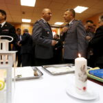 18.12.2015 Kielce. Wigilia . Spotkanie opłatkowe świętokrzyskich służb mundurowych w Państwowej Straży Pożarnej przy ulicy Sandomierskiej . / Jarosław Kubalski / Radio Kielce