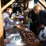 20 grudnia 2015 r. Kielce. Kiermasz ekologiczny przy Dworku Laszczyków (20 grudnia 2015 r.) / Piotr Michalski / Radio Kielce