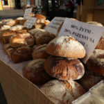 Świąteczny jarmark na Placu Artystów (20 grudnia 2015 r.) / Piotr Michalski / Radio Kielce