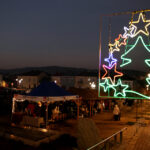 Wspólne kolędowanie na chęcińskim Rynku (20 grudnia 2015 r.) / Piotr Michalski / Radio Kielce