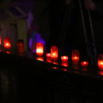 13.12.2015 Kielce. Kościół pw. Św. Wojciecha. Betlejemskie Światełko Pokoju dotarło do Kielc / Stanisław Blinstrub / Radio Kielce