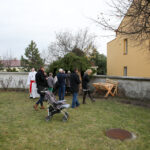 25.12.2015 Chmielnik. Żywa szopka z Maryją, Jezusem  i Józefem / Stanisław Blinstrub / Radio Kielce