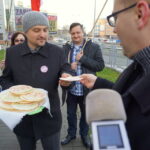 18.12.2015. Happening Partii Razem przed siedzibą świętokrzyskiego PiS / Kamil Król / Radio Kielce