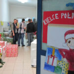 12.12.2015 Kielce. Trwa finał akcji "Szlachetna Paczka". / Robert Felczak / Radio Kielce