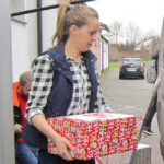 12.12.2015 Kielce. Trwa finał akcji "Szlachetna Paczka". / Robert Felczak / Radio Kielce