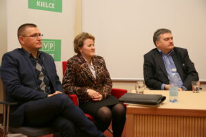 03.12.2015. Konferencja naukowa poświęcona m. in. tabloidyzacji mediów / Kamil Król / Radio Kielce