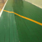 07.12.2015. Sala gimnastyczna Zespołu Szkół Ekonomicznych im. Oskara Langego wymaga natychmiastowego remontu / Kamil Król / Radio Kielce