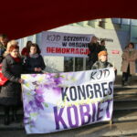 19.12.2015. Pikieta Komitetu Obrony Demokracji przeciwko łamaniu prawa i konstytucji przez najwyższe organy państwa / Kamil Król / Radio Kielce