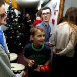 17.12.2015 Kielce. Radio Kielce. Gwiazdka z nieba. Czwarty dzień licytacji. Finał w studiu. Siemacha. / Jarosław Kubalski / Radio Kielce