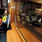 18.12.2015 Kielce. Radio Kielce. Gwiazdka z nieba. Piąty dzień licytacji na rzecz stowarzyszenia Siemacha. Finał w studiu. / Radio Kielce