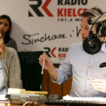 18.12.2015 Kielce. Radio Kielce. Gwiazdka z nieba. Piąty dzień licytacji na rzecz stowarzyszenia Siemacha. Finał w studiu. / Radio Kielce
