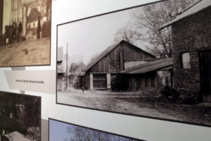 18.12.2015 Kielce. Muzeum Historii Kielc. Wystawa Wizerunek Miasta. / Jarosław Kubalski / Radio Kielce