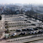 21.12.2015 Kielce. Parking przed Urzędem Wojewódzkim. / Jarosław Kubalski / Radio Kielce