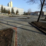 21.12.2015 Kielce. Parking przed Urzędem Wojewódzkim. / Jarosław Kubalski / Radio Kielce