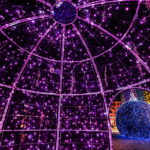 22.12.2015 Kielce. Iluminacje świąteczne. Przed Galerią Korona. / Jarosław Kubalski / Radio Kielce