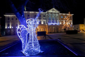 22.12.2015 Kielce. Iluminacje świąteczne. Rynek. / Jarosław Kubalski / Radio Kielce